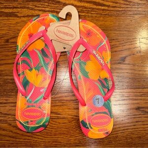 Havaianas Tropical Bloom Flip Flops - Pink and Orange